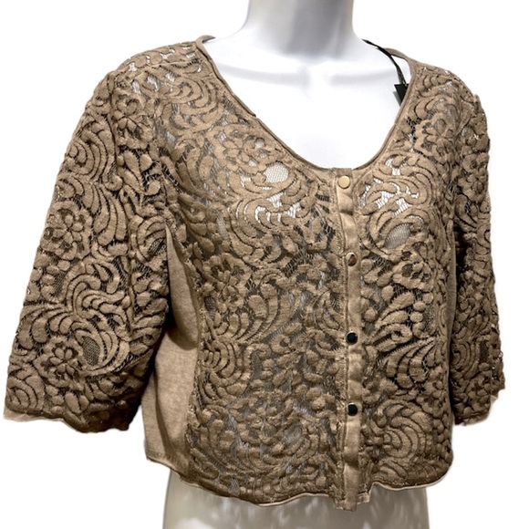 NWT Chico’s Black Label Sheer Lace & Jersey Cropped Jacket (Size 1 ) - Picture 5 of 7